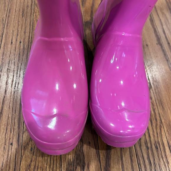Hunter Glossy Hot Pink Waterproof Rain Boots - Picture 6 of 8